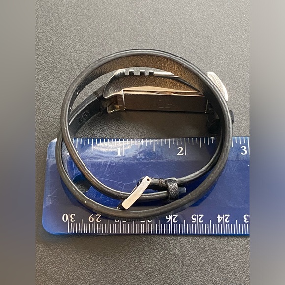 Tory Burch For Fit Bit Black leather wrap band - Picture 11 of 12